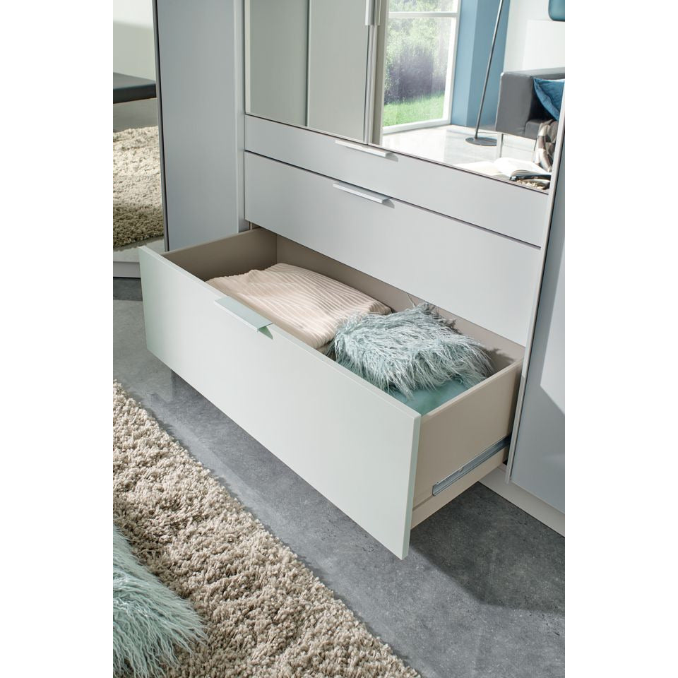 Rauch Alabama Wardrobe with drawers